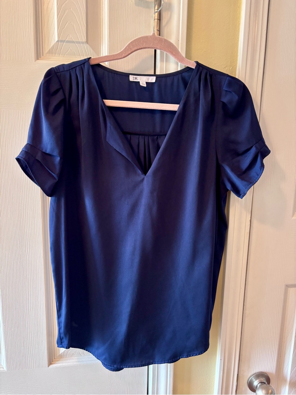 DR2 Navy V-Neck Short Sleeve Blouse szS